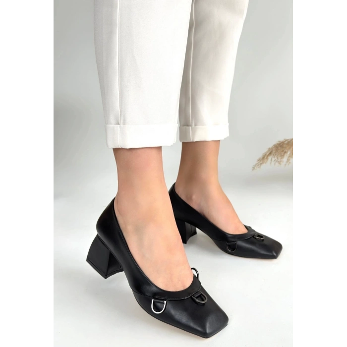 TAVSİYE EDİLEN GÜVENLİ SATICI Cande Siyah Cilt Topuklu Ayakkabı