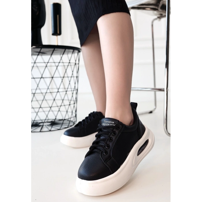 TAVSİYE EDİLEN GÜVENLİ SATICI Chris Siyah Cilt Bağcıklı Spor Ayakkabı