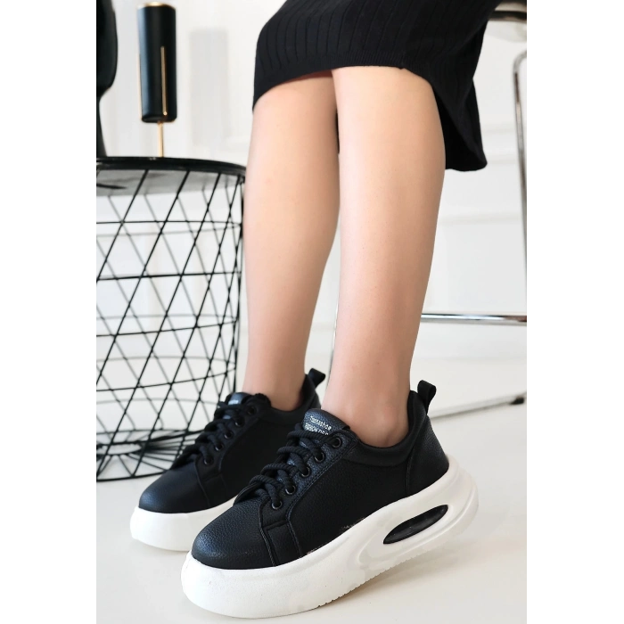 TAVSİYE EDİLEN GÜVENLİ SATICI Chris Siyah Cilt Bağcıklı Spor Ayakkabı