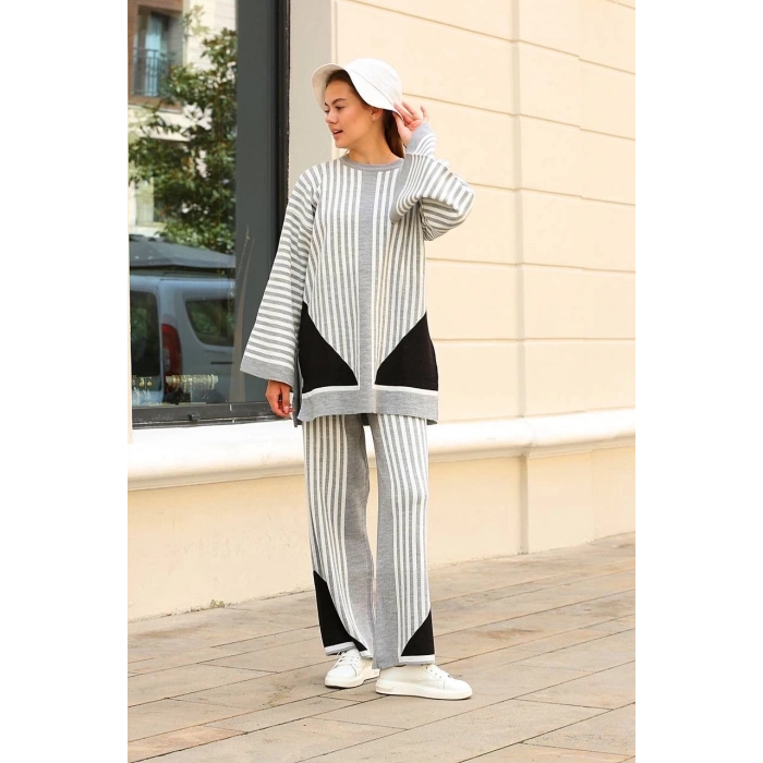 TAVSİYE EDİLEN GÜVENLİ SATICI Çizgili bisiklet yaka triko takım Gri