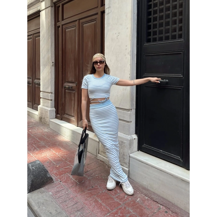 TAVSİYE EDİLEN GÜVENLİ SATICI Çizgili etekli takım mavi s3609