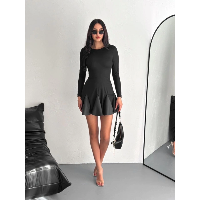 TAVSİYE EDİLEN GÜVENLİ SATICI Eteği kloş crep mini elbise s1267