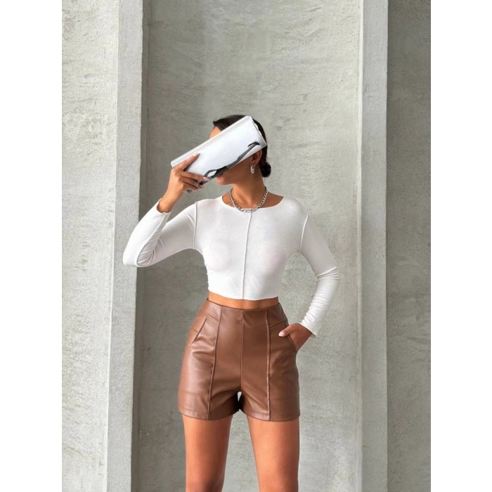 TAVSİYE EDİLEN GÜVENLİ SATICI Parçalı cepli deri şort taba w26312