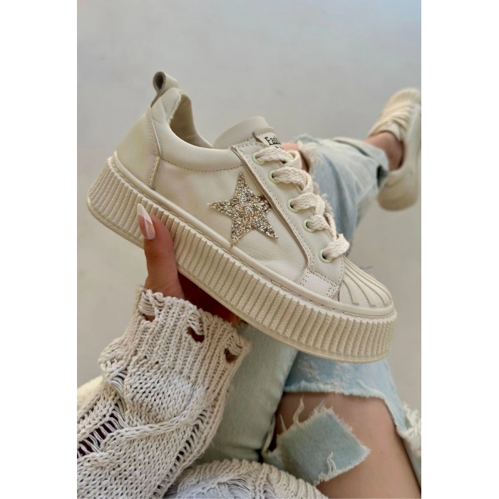 TAVSİYE EDİLEN GÜVENLİ SATICI Piata Bej Cilt Bej Tabanlı Bağcıklı Spor Ayakkabı
