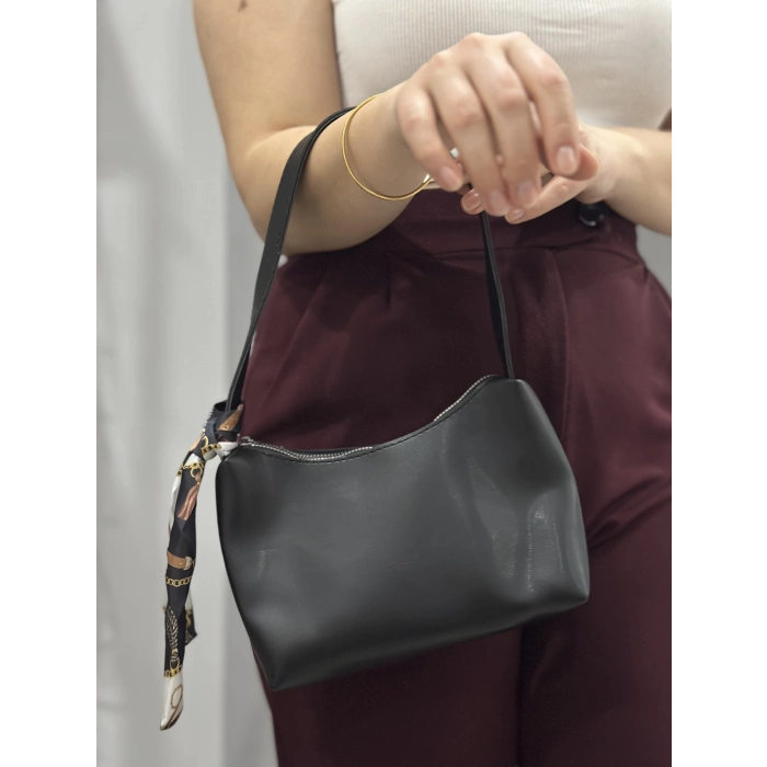 TAVSİYE EDİLEN GÜVENLİ SATICI Riwan siyah cilt çanta