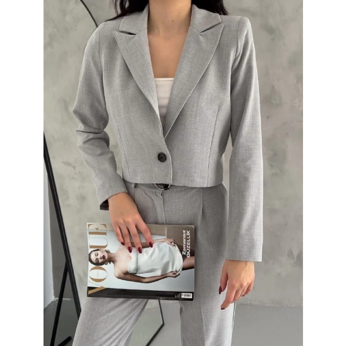 TAVSİYE EDİLEN GÜVENLİ SATICI Tek Düğmeli Kadın Kısa Ceket