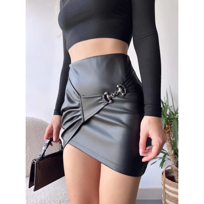 TAVSİYE EDİLEN GÜVENLİ SATICI Tokalı deri etek siyah s240097