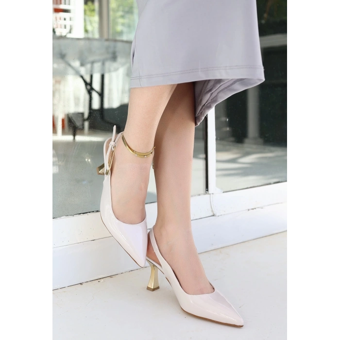 TAVSİYE EDİLEN GÜVENLİ SATICI Zalin Bej Rugan Topuklu Ayakkabı