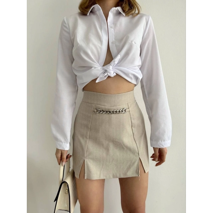 TAVSİYE EDİLEN GÜVENLİ SATICI Zincir detaylı çizgili şort etek