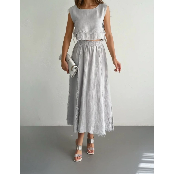 Pirinç Gold Renk Zirkon Taşlı Kalp Model Kadın Küpe