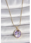 ® 316L Çelik Gold Renk Zincir Mor Çiçek İşlemeli İnci Detay Portre Model Kadın Kolye