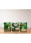 Altın Kazanında Oturan St. Patrick’s Temalı Beagle - Baskılı kahve kupası
