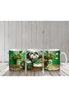 Altın Kazanında Oturan St. Patrick’s Temalı Beagle - Baskılı kahve kupası
