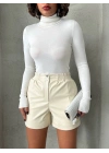 Beli lastikli çıtçıtlı deri şort krem w241007