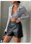 Parçalı cepli deri şort siyah w26312