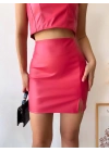Tek yırtmaçlı arkadan fermuarlı deri etek fuşya s24475