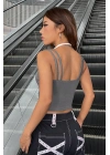 Kadın Antrasit Gri Beyaz Çift Renk Çapraz Askılı Crop Top Bluz – Şık, Rahat ve Kolay Kombinlenebilir