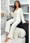 Kadın Beyaz Önden Bağlamalı Kolu ve Paçası Fırfır Detaylı Uzun Kollu Pijama Takımı