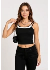 Kadın Beyaz Siyah Çift Renk Çapraz Askılı Crop Top Bluz – Şık, Rahat ve Kolay Kombinlenebilir
