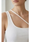 Kadın Beyaz Tek Omuzlu Çapraz Askılı Crop Top Büstiyer