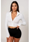 Kadın Beyaz Uzun Kol Fermuarlı Parmak Geçme Detaylı Dik Yaka Crop Top Bluz