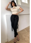 Kadın Ekru Göğüs Dekolteli Yarım Kollu Cut Out Crop Top Bluz