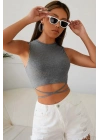 Kadın Gri Çapraz Bağlamalı Crop Top Büstiyer – Modern ve Şık Tasarım