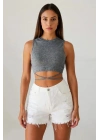 Kadın Gri Çapraz Bağlamalı Crop Top Büstiyer – Modern ve Şık Tasarım
