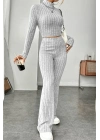Kadın Gri Çizgili Boğazlı Crop Top ve Yüksek Bel Pantolon Takım