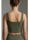 Kadın Haki Yeşili Kalın Askılı Crop Top Büstiyer – Modern ve Şık Tasarım