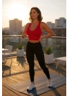 Kadın Kırmızı Derin Göğüs Dekolteli Şık Crop Top Bluz – Şık, Rahat ve Kolay Kombinlenebilir