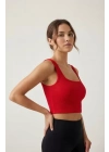Kadın Kırmızı Kalın Askılı Crop Top Büstiyer – Modern ve Şık Tasarım