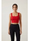 Kadın Kırmızı Kalın Askılı Crop Top Büstiyer – Modern ve Şık Tasarım