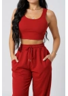 Kadın Kırmızı Kaşkorse Cepli Jogger Eşofman Altı ve Crop Top Bluz – Şık, Rahat ve Kolay Kombinlenebilir