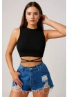 Kadın Siyah Çapraz Bağlamalı Crop Top Büstiyer – Modern ve Şık Tasarım