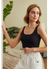 Kadın Siyah Kalın Askılı Crop Top Büstiyer – Modern ve Şık Tasarım