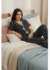Kadın Siyah Kalp Desenli Fiyonklu Kısa Kollu Uzun Pijama Takımı