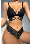 Kadın Siyah Kalp Tokalı Çapraz Lastik Detaylı Dantel İç Çamaşır Takımı