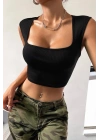 Kadın Siyah Kare Yaka Kalınlaşan Omuz Detaylı Crop Top Bluz
