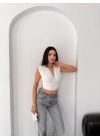 Kadın Vatkalı Kolsuz V Yaka Drapeli Crop Bluz Likralı Fit - Beyaz