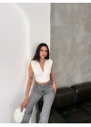 Kadın Vatkalı Kolsuz V Yaka Drapeli Crop Bluz Likralı Fit - Beyaz