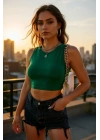 Kadın Yeşil Kare Yaka Crop Top Bluz – Şık, Rahat ve Kolay Kombinlenebilir