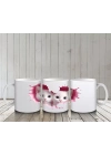 Kalpli Çatlakta Bakan İki Sevimli Kedi – Baskılı Kahve Kupası