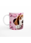 Kalpli Pembe Duvardan Bakan Basset Hound Temalı Baskılı Kupa Bardak