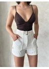 Kemer detaylı gabardin şort krem s25289