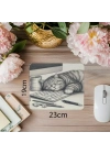 Klavye Üstünde Uyuyan Kedi Çizimli Mouse Pad - 19x23 cm 2 mm Dikdörtgen İthal Baskılı Mouse Pad