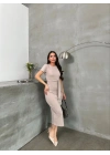 Kuşaklı mdl esnek kumaşlı elbise bej pt
