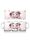 Pembe Kalpler Arasında Tatlı Kedi – Baskılı Kahve Kupası