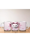 Pembe Kalplerle Süslenmiş Sevimli Kedi – Baskılı Kahve Kupası
