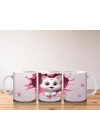 Pembe Zemin Üzerinde Beyaz Kalpli Kedi – Baskılı Kupa